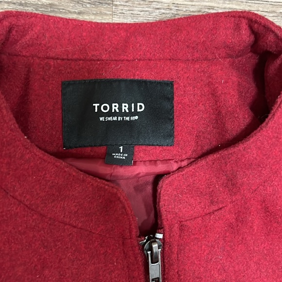 Torrid red coat/ size 1/ pockets/ Zipper - Picture 2 of 7